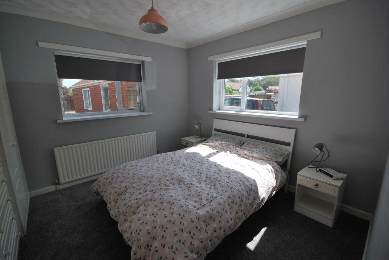 Belle'S Bungalow Villa Cleveleys Eksteriør billede